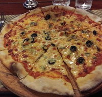 Benino's Pizza - Stayed