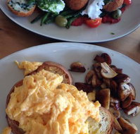 The Little Elephant - Stayed