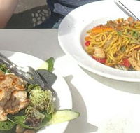 Tin Roof Cafe - Stays Accommodation