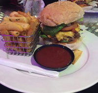 DJ's Diner and Bar - Stayed