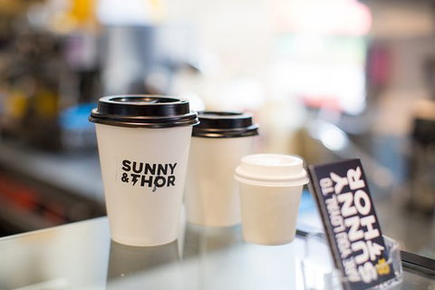 Sunny & Thor - Stayed 0