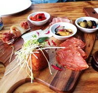 Cattinalla's Caffe  Wine Bar - Stayed