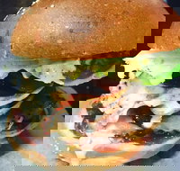 Kt's Burgers - Stayed