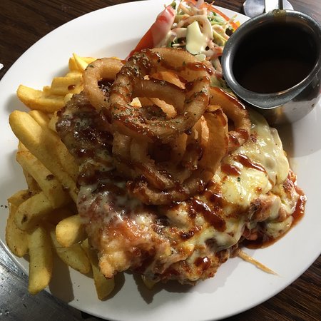 O'Maille's Pub - Stays Accommodation 0