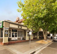 Olinda Creek Hotel - Stays Accommodation