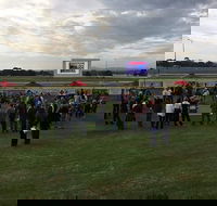 Moe Racing Club - Stays Accommodation