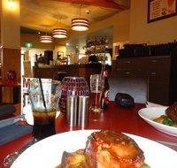 Morwell Central Bar  Bistro - Stays Accommodation