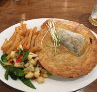 Watering Hole Tavern Monbulk - Stayed