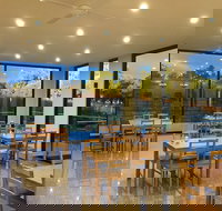 Many Hands Winery - Stayed