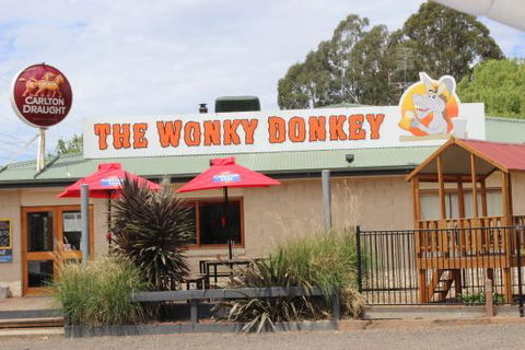 The Wonky Donkey At Forrest - Stayed 0