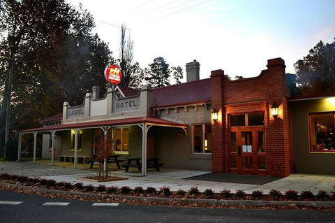 Mitta Pub - Stays Accommodation 0