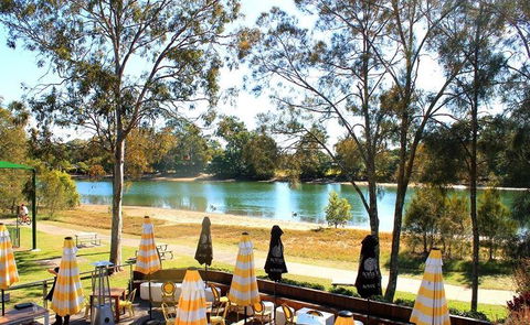 Pondok Bamboe Koening Indonesian Noodle Restaurant - Stayed 8