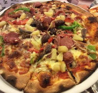 Lizas Woodfired Pizza - Stayed