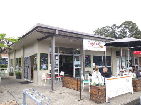 Cafe 180 - Stays Accommodation 0