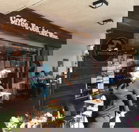 Piccolo's on William - Stayed