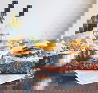 Ribs and Burgers - Stayed