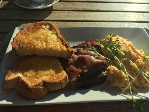 Ocean View Cafe - Stays Accommodation 0