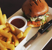 Sunnyside Tavern - Stayed