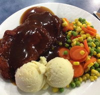 The Parkes Services Club Bistro - Stayed