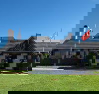 New England Motor Lodge - Stayed