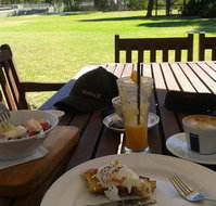 The Crossing Cafe - Stayed