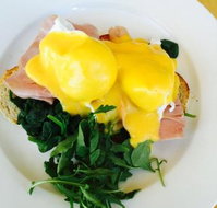 The Point Cafe - Stayed