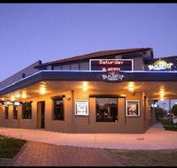 Blackbutt Hotel - Stays Accommodation