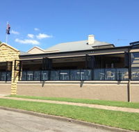 The Junction Inn Hotel - Stays Accommodation