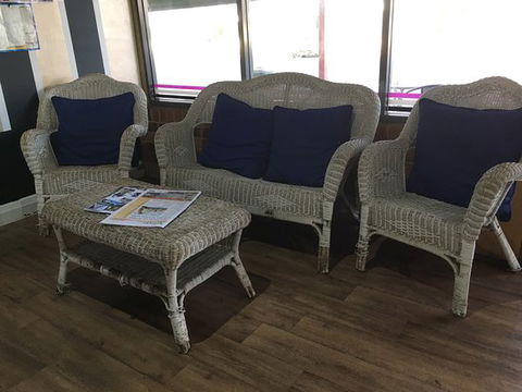 Trealours Cafe - Stays Accommodation 0