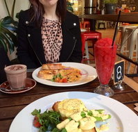 Tree Eighty3 Cafe - Stayed