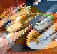 Ellalong Hotel Pizza and Restaurant - Stayed