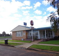 Goolgowi Ex- Servicemen's Memorial Club - Stays Accommodation
