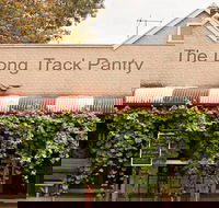 Long Track Pantry Cafe - Stayed