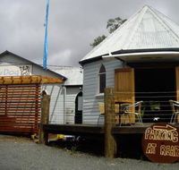 Salty Dog Seafood Cafe - Stays Accommodation