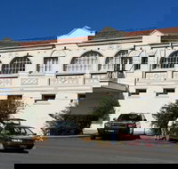 The Roxy Greek Cafe - Stayed