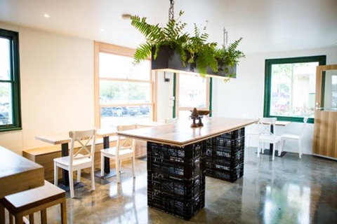 Little Green Corner - Stayed 1