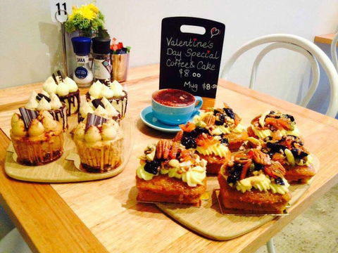 Newmarket Tavern International Sports Bar - Stayed 0