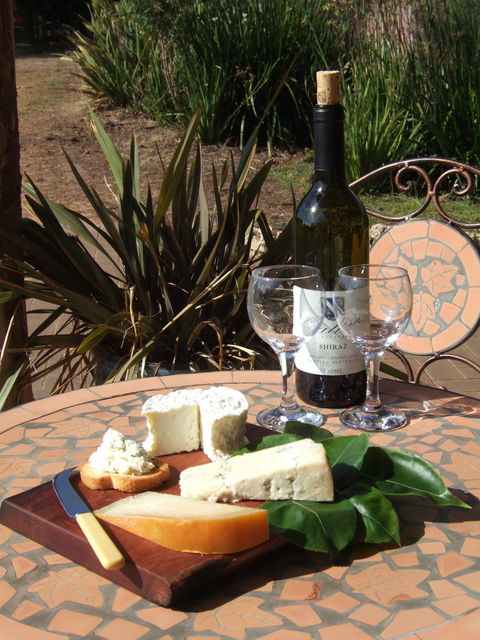 Cambray Cheese Farm Shop - Stayed 2