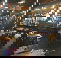 The Uncles BBQ - Stays Accommodation