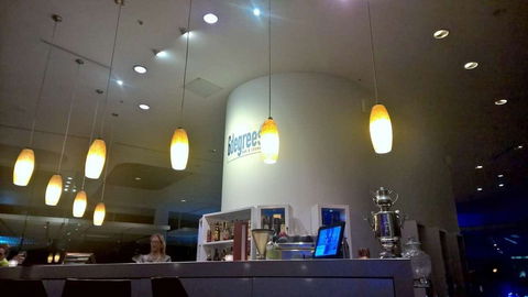 6 Degrees Bar & Lounge - Stayed 0