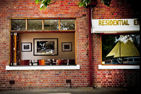 Elephant And Castle Hotel - Stays Accommodation 2