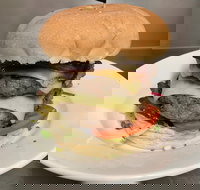 The Pirate Den Bar and Grill - Stayed