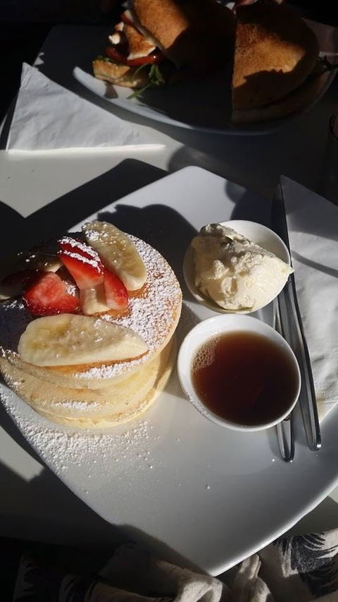 De'la Roma Cafe - Stays Accommodation 0