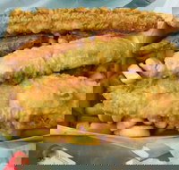 Flakes on Willow - Stayed