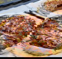 Queens Pizza - Stays Accommodation