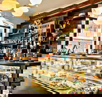 Cliftons on High - Stayed