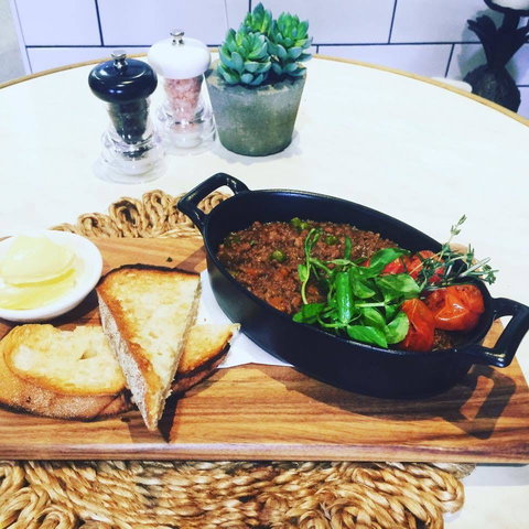 Little Bloomfield Cafe And Wine Bar - Stayed 0