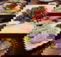 Logan's Cafe Restaurant - Stayed