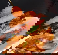 The Commercial Hotel - Stays Accommodation