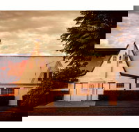 Lake's Folly Vineyard - Stays Accommodation